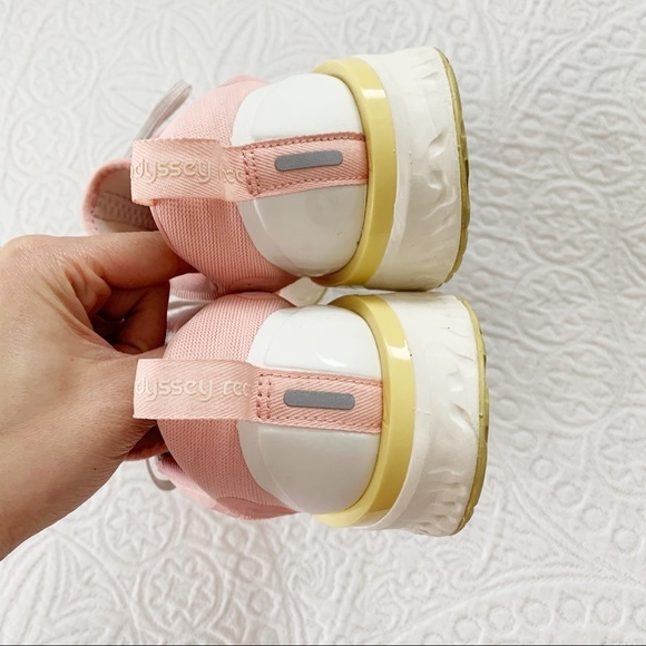 Nike Women's Odyssey React Running Shoes, Desert Sand /‎ Atomic Pink - Picture 7 of 9